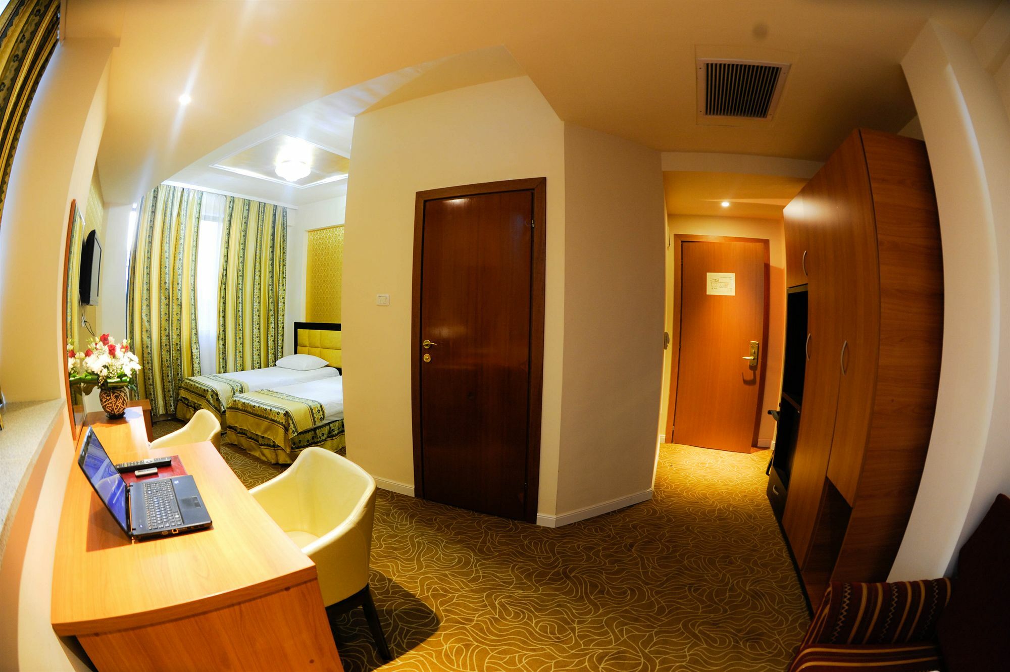 Best Western Hotel Lev Or I Bucharest Exterior photo